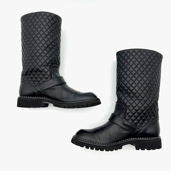 CHANEL Black CC Logo Quilted Moto Boots Size 38 Leather - Picture 9 of 13